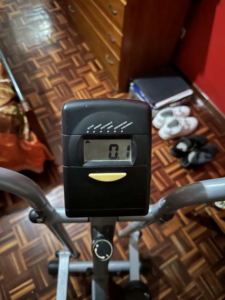 Bicicleta elíptica em segunda mão