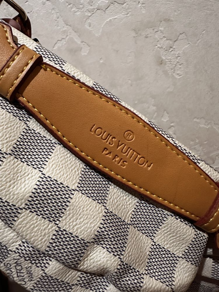 Сумка бананка Louis Vuitton
