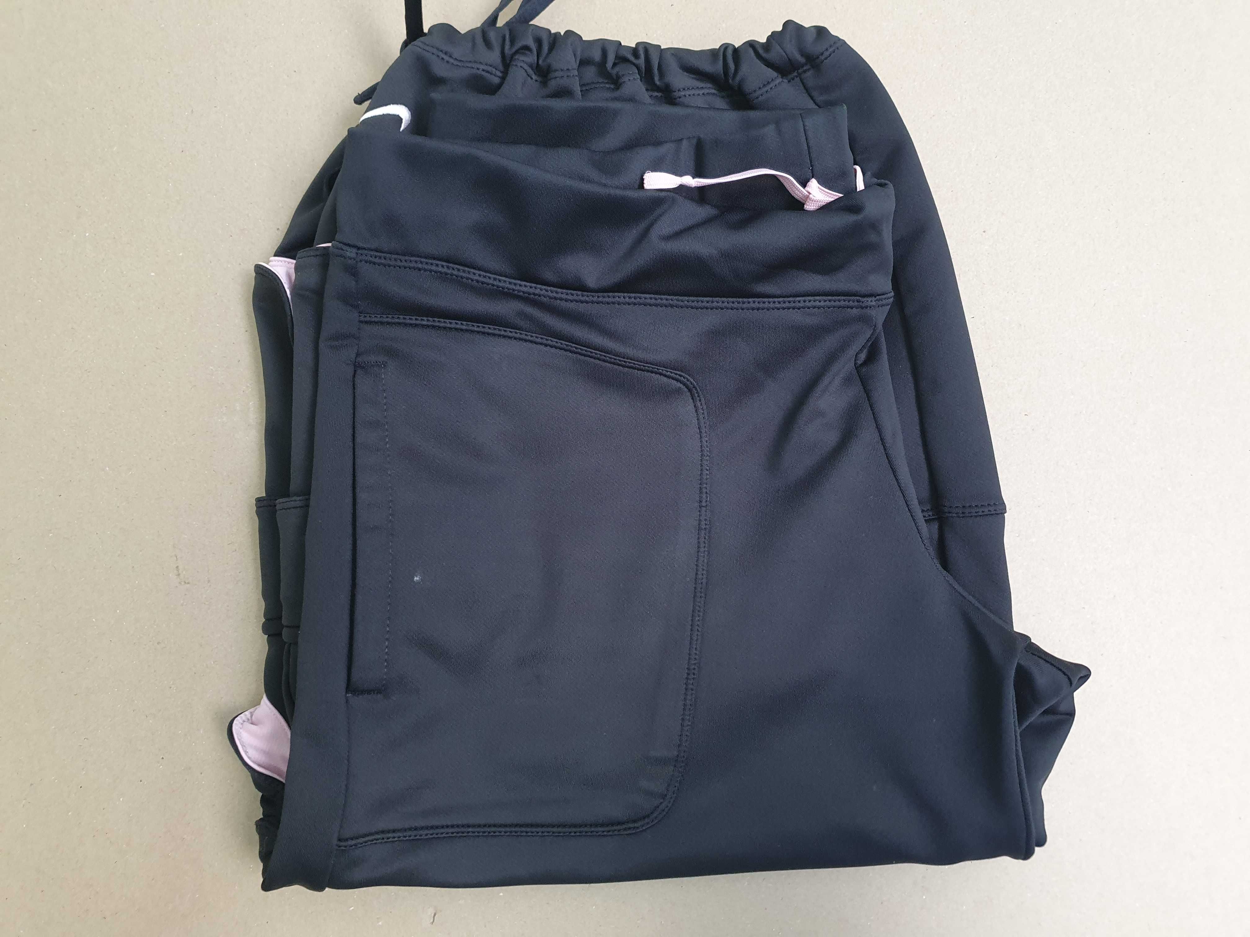 Calções meia perna ADIDAS e NIKE (TAMANHO 40, M)