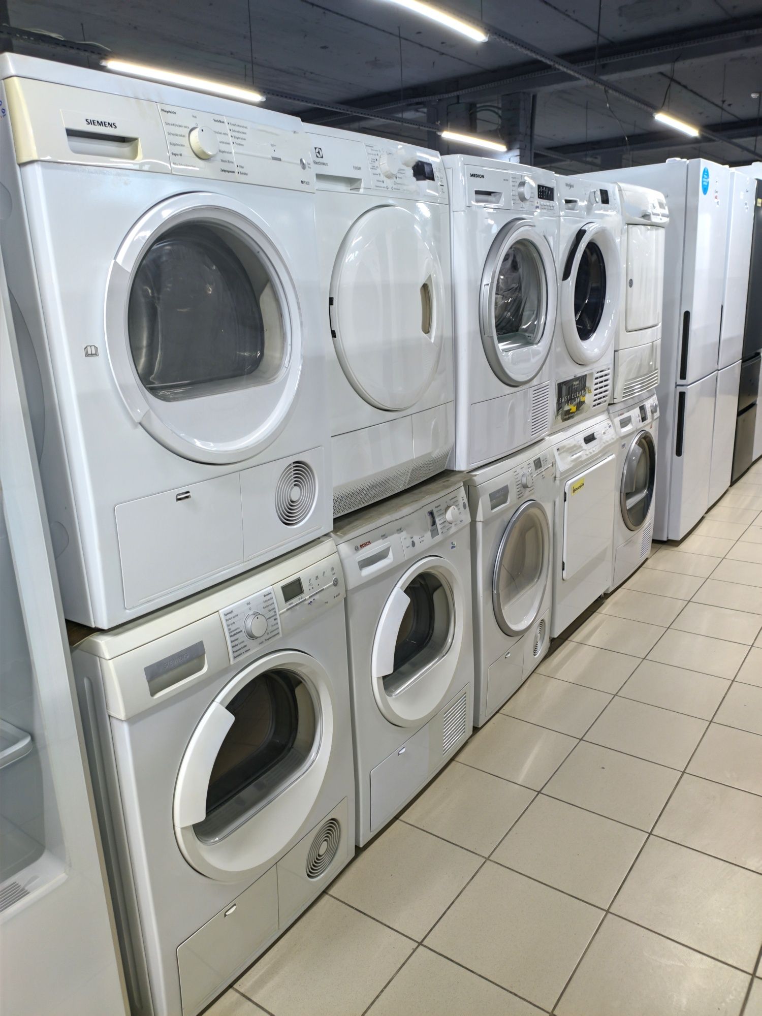 Пральна машина вертикального завантаження Electrolux EW6T4261 6кг