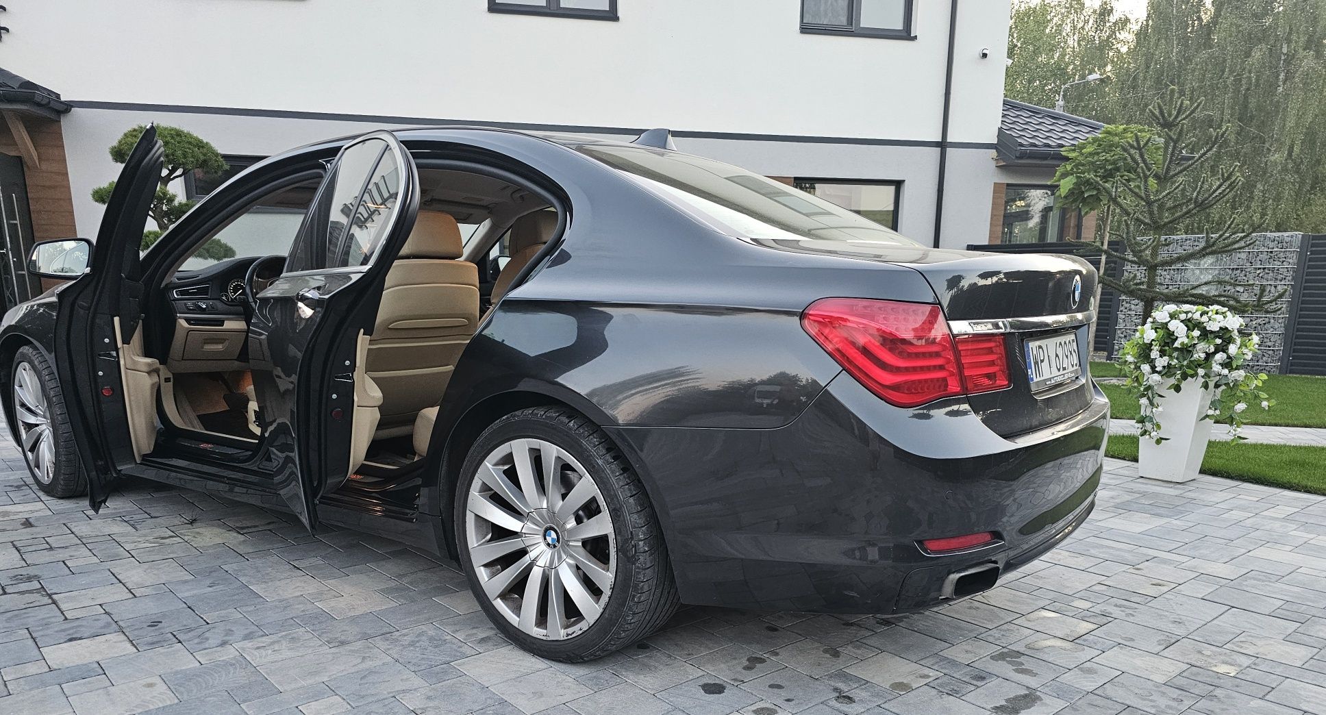 BMW seria 7 F01 740d xDrive