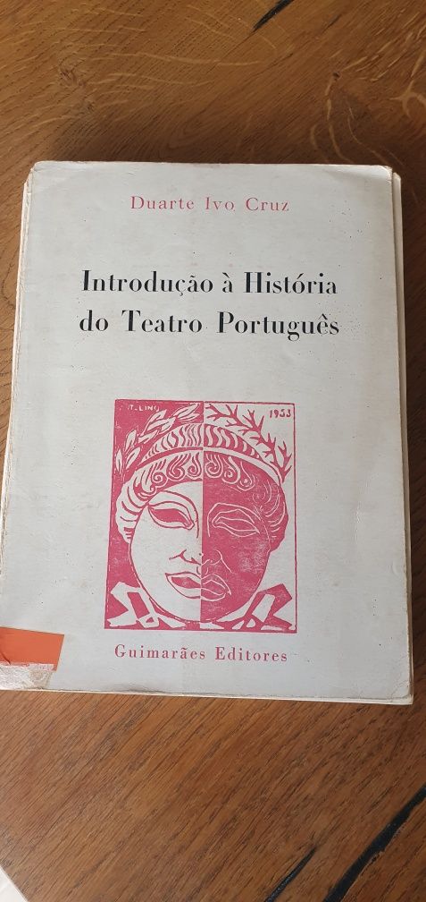 Introdução à História do Teatro Português