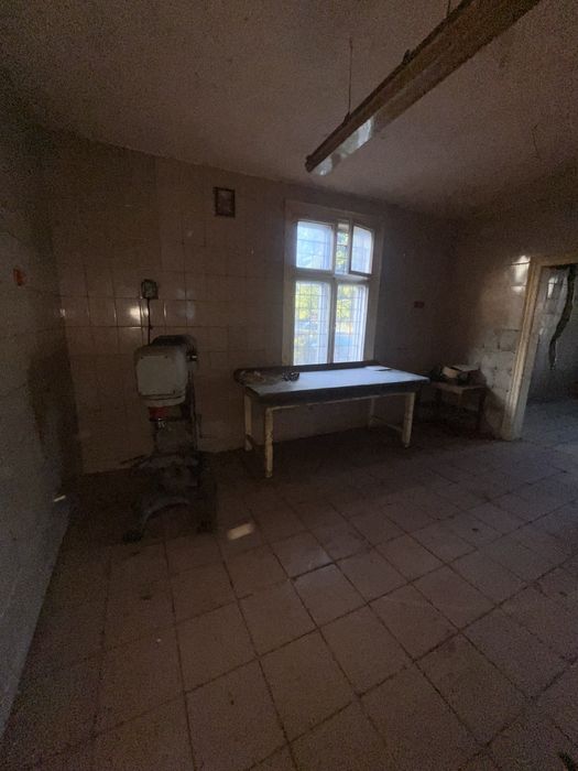 Продається нежитлове приміщення в Стрий