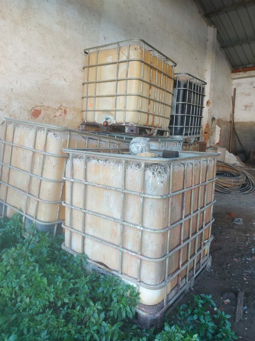 Depositos 1000L de Plastico