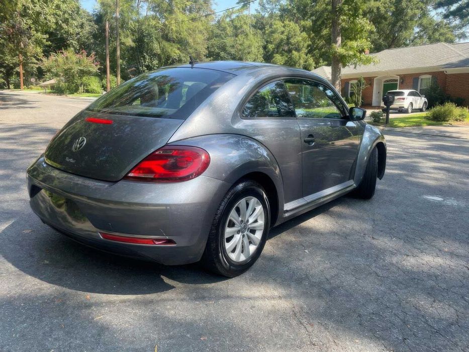 Volkswagen Beetle S      2017