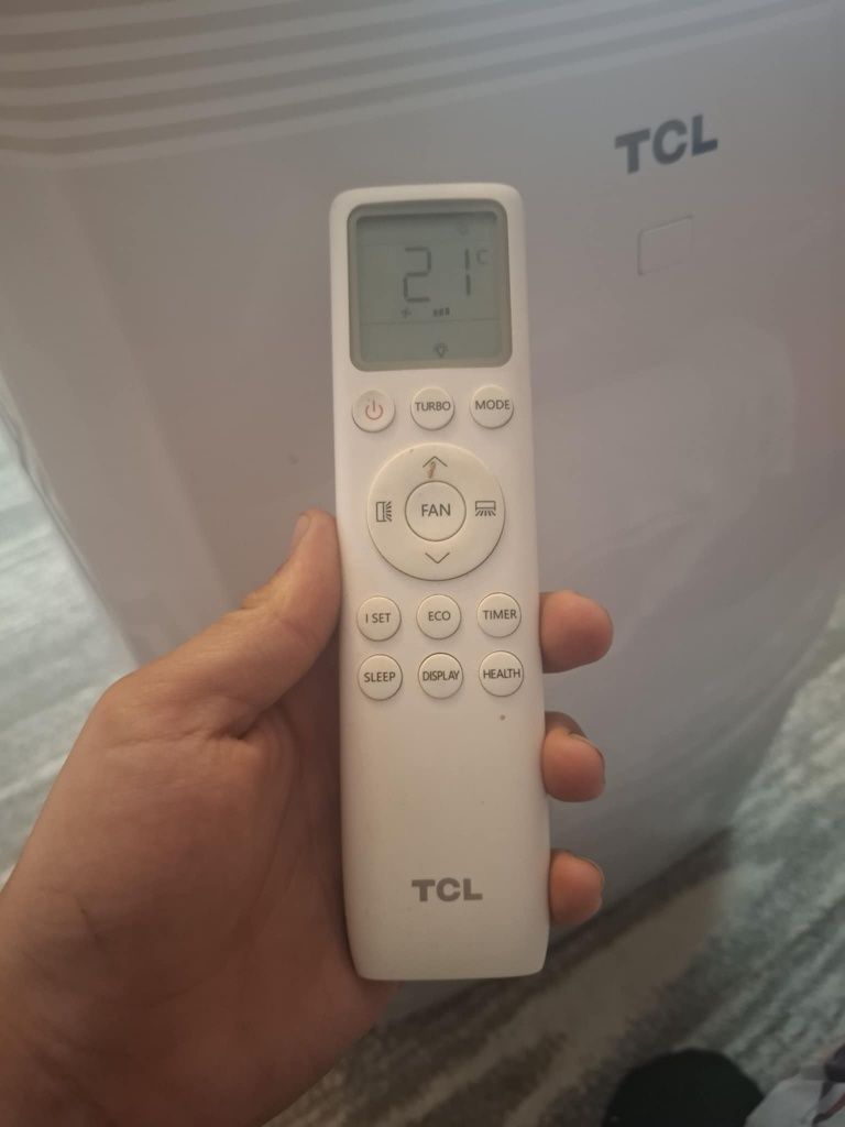 Klimatyzator przenoMam na sprzedaż nowy  Klimatyzator przenośny TCL 4,