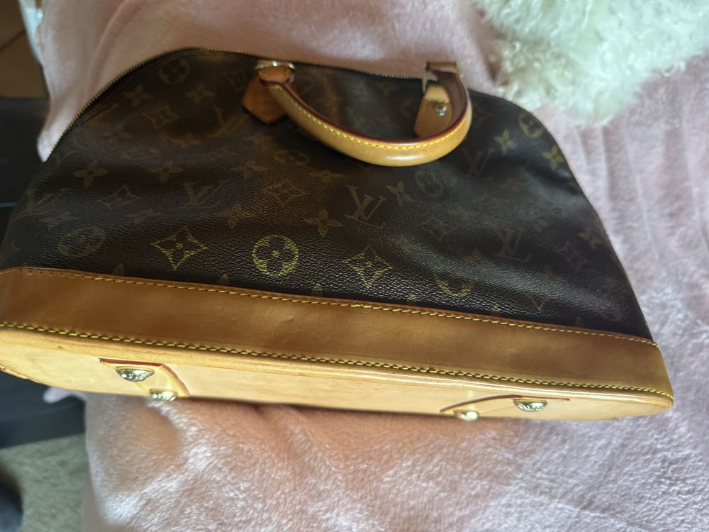 Bolsa Louis Vuitton Alma PM Monograma- excllusive and icon rare