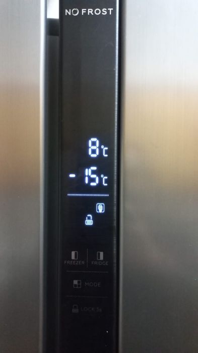 Kunft Refrigerador tipo americana
No frost 
442L (291 refrigerador +