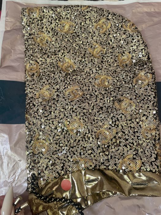 Оригинальный капюшон “Chanel”