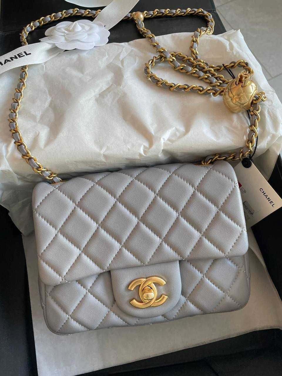 Сумочки Chanel Flap Bag