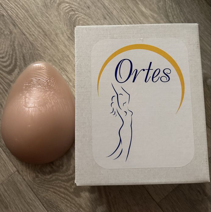 Протез молочної залози