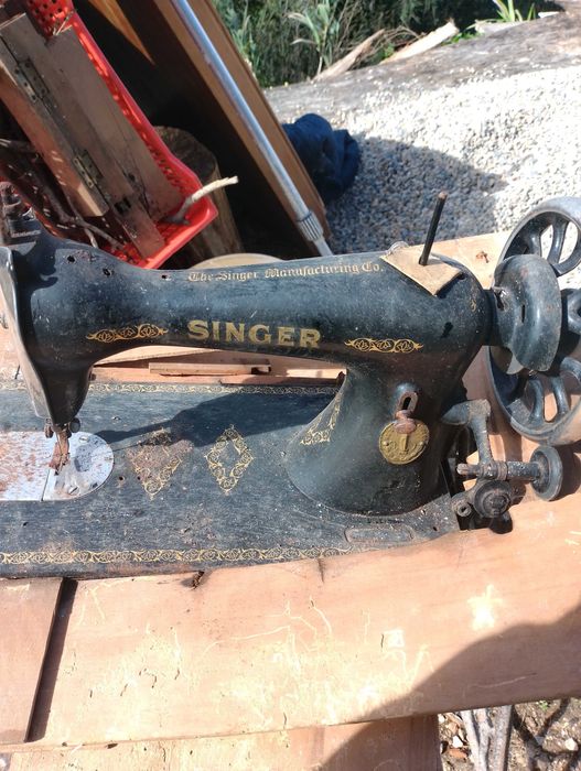 Maquina de costura SINGER