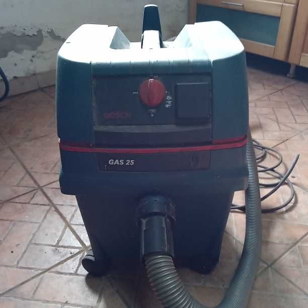 Aspirador Bosch industrial  GAS 25