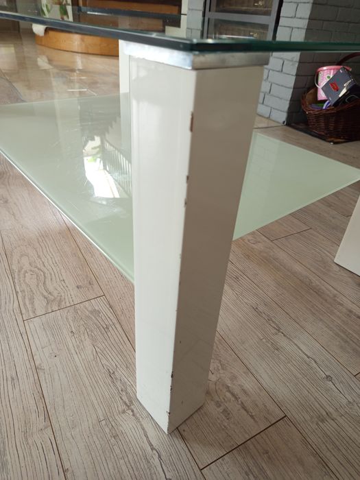 Stolik kawowy do salonu