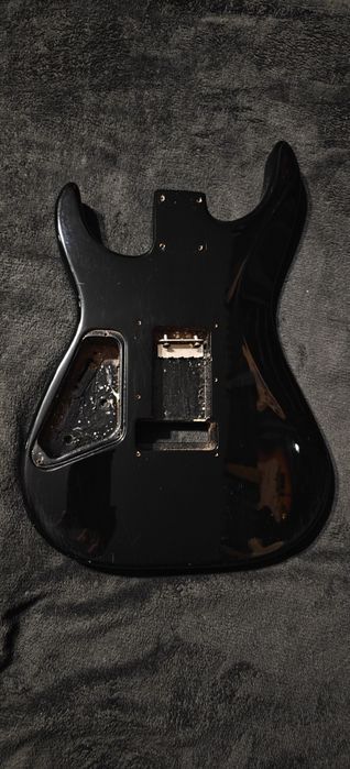 Korpus Gitary Elektrycznej Superstrat Fernandes Japonia Lata 80