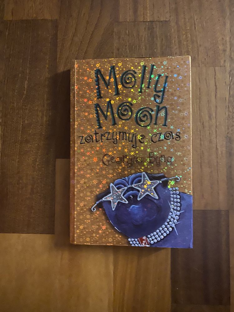 Molly Moon zatrzymuje czas - Georgia Byng