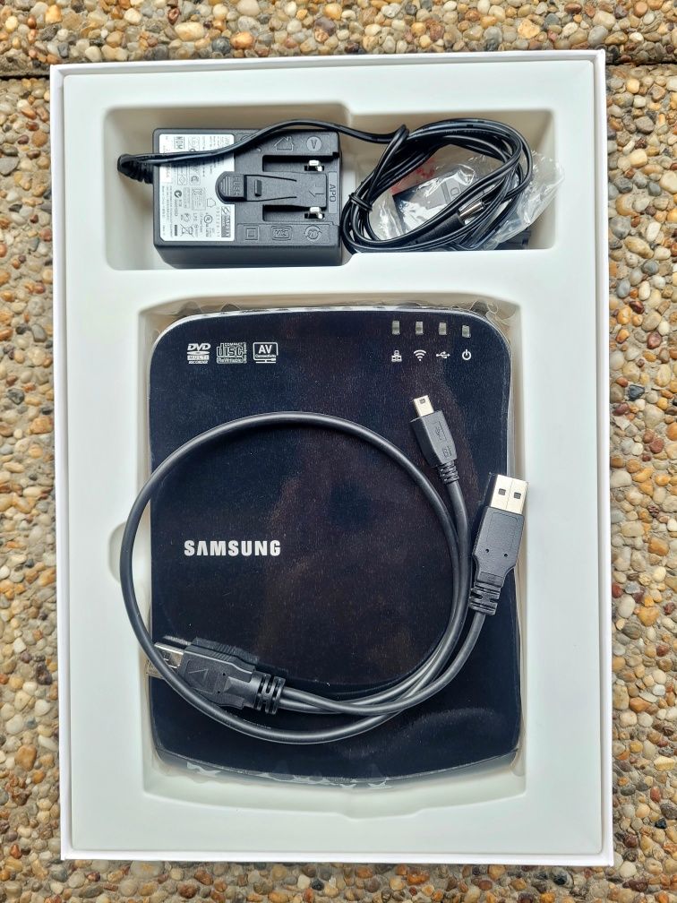 Samsung Optical Smart Hub Model SE-208BW