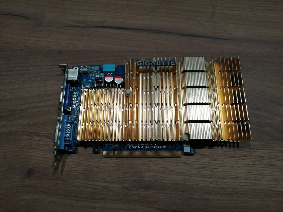 Karta graficzna Gigabyte GV-NX85T51512HP