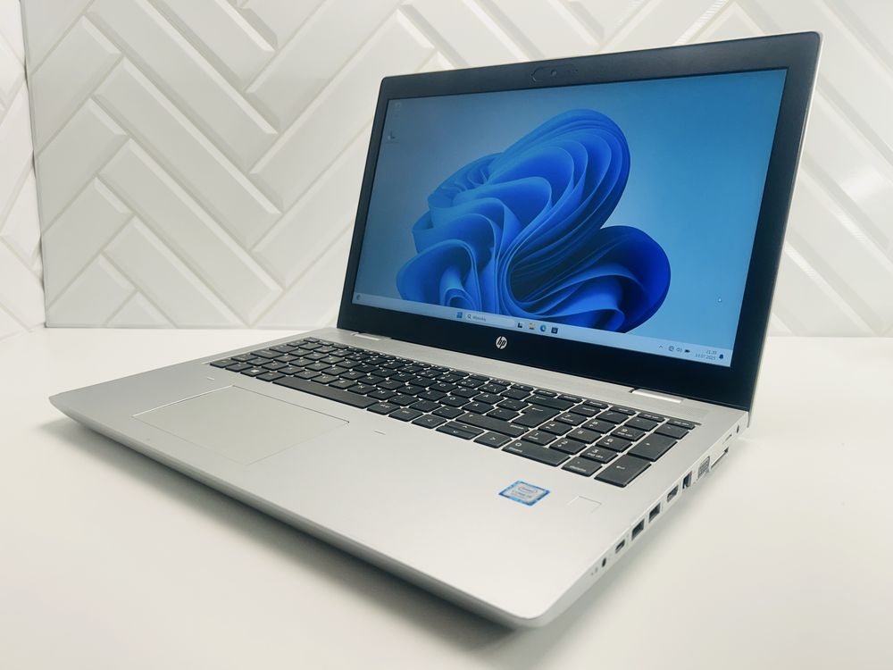 Super Szybki Duzy Laptop Hp 650 G5 i5-8gen 8 Gb/ 256 Gb SSD