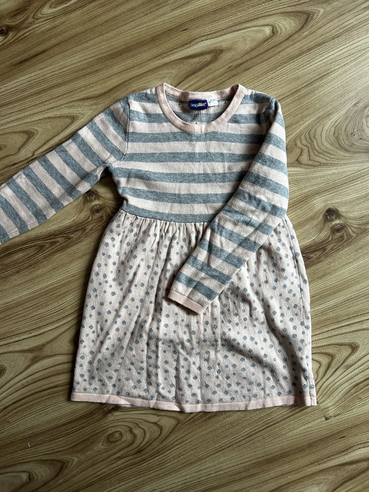 Sweterkowa sukienka dla dziewczynki