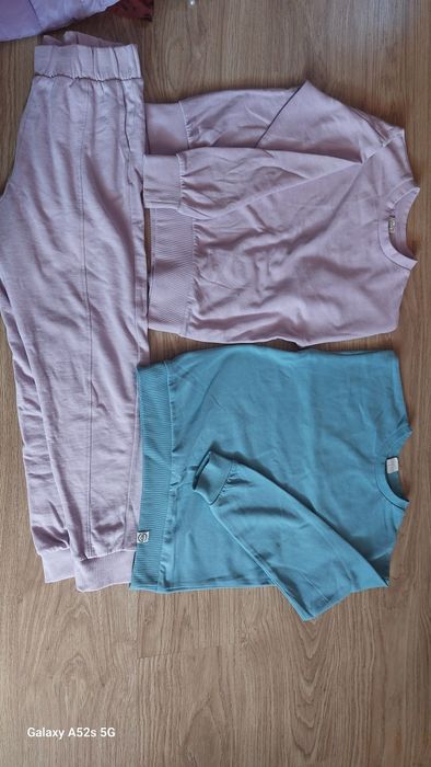 Paka ubran dla dziewczynki 152