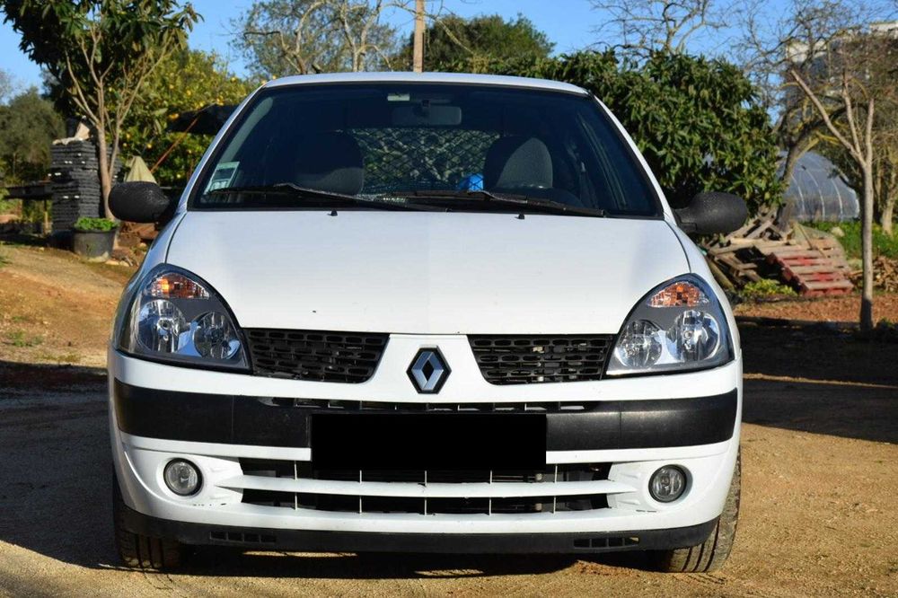 RENAULT CLIO 2005 comercial, bom estado