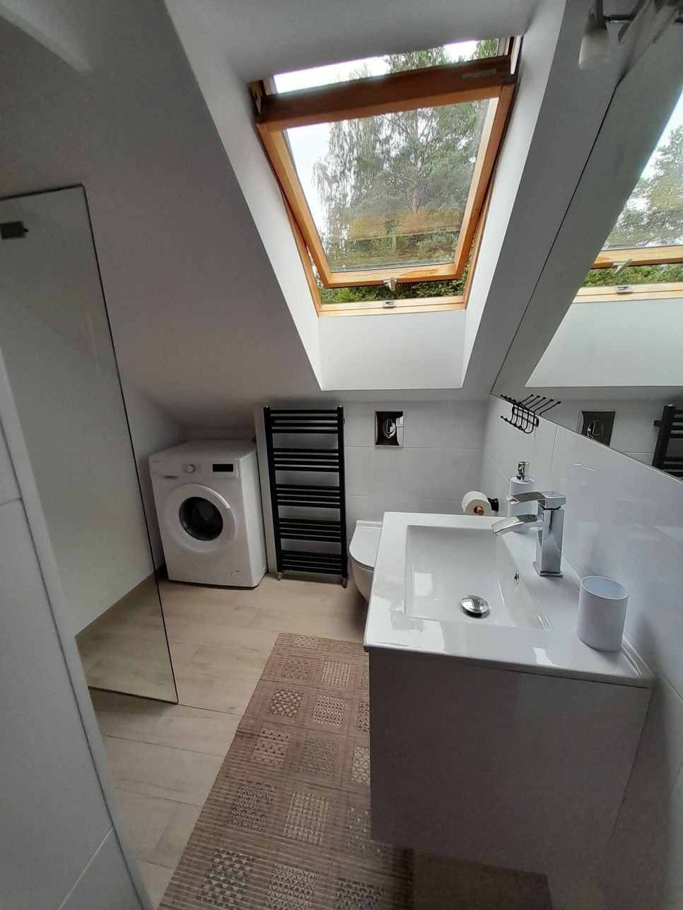 Całoroczny Domek pod Lasem z Jacuzzi.