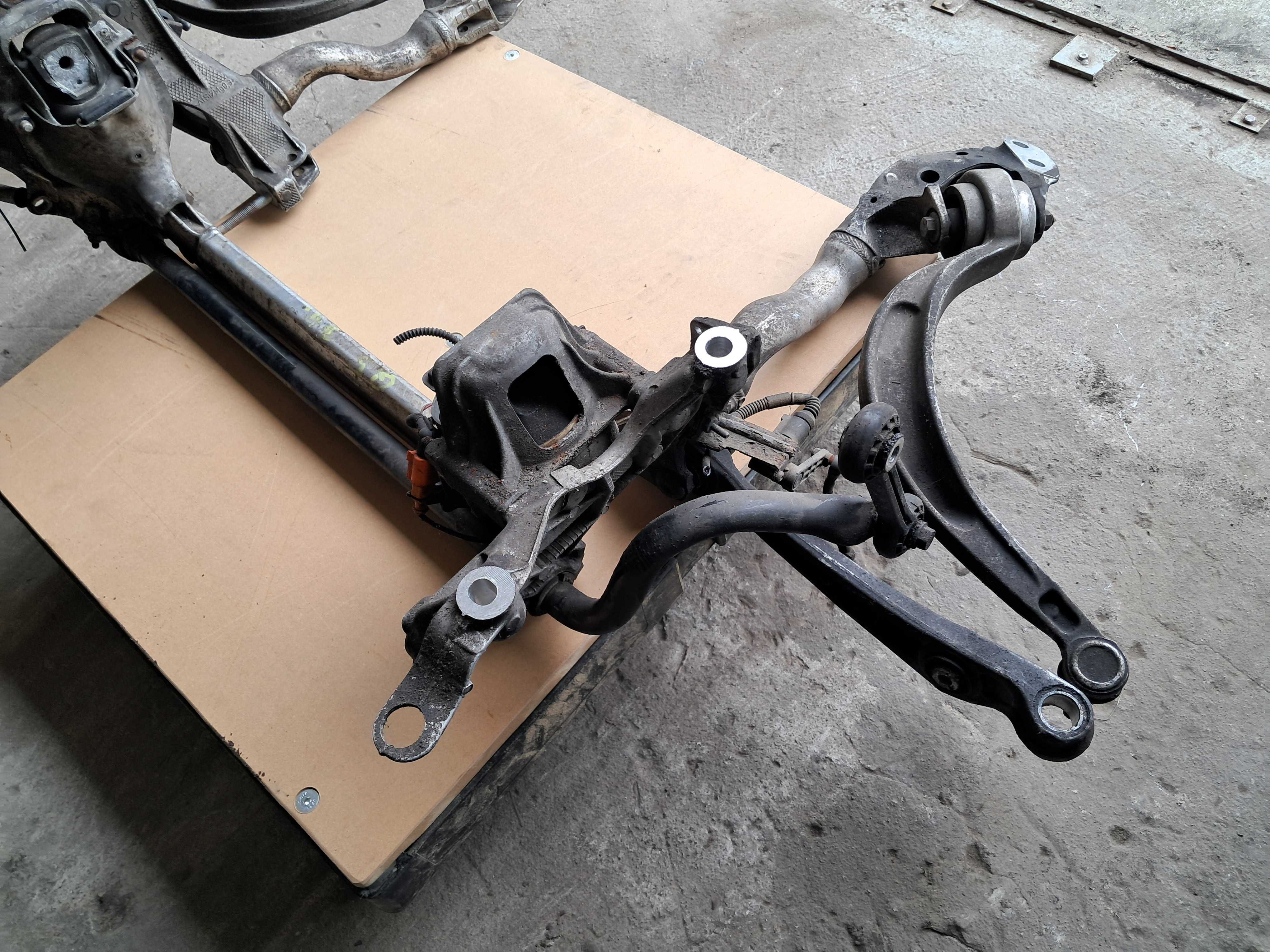 AUDI Q5 8R wózek sanki belka kołyska stabilizator przód podwozia