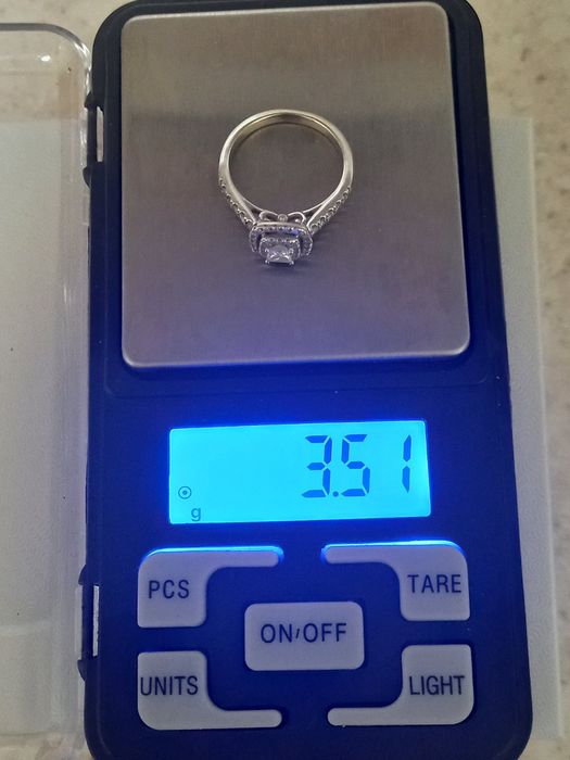 Золотое кольцо с бриллиантами 0.59 кт.