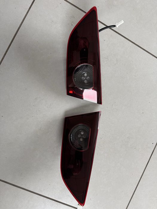 Фонарь в крышку багажника MAZDA 3 BP 19-25