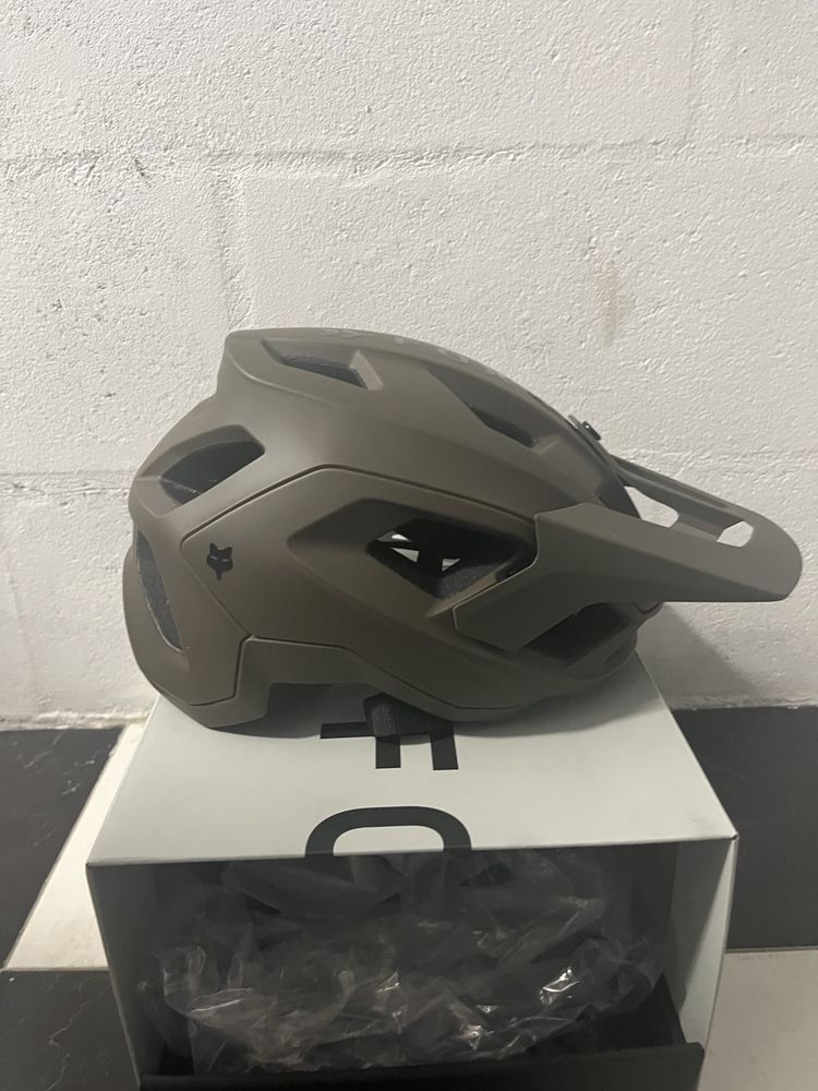 Capacete Fox sistema mips NOVO