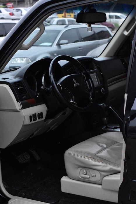 Mitsubishi Pajero Wagon 2008 3.0 бензин/газ [Перший внесок від 20%]