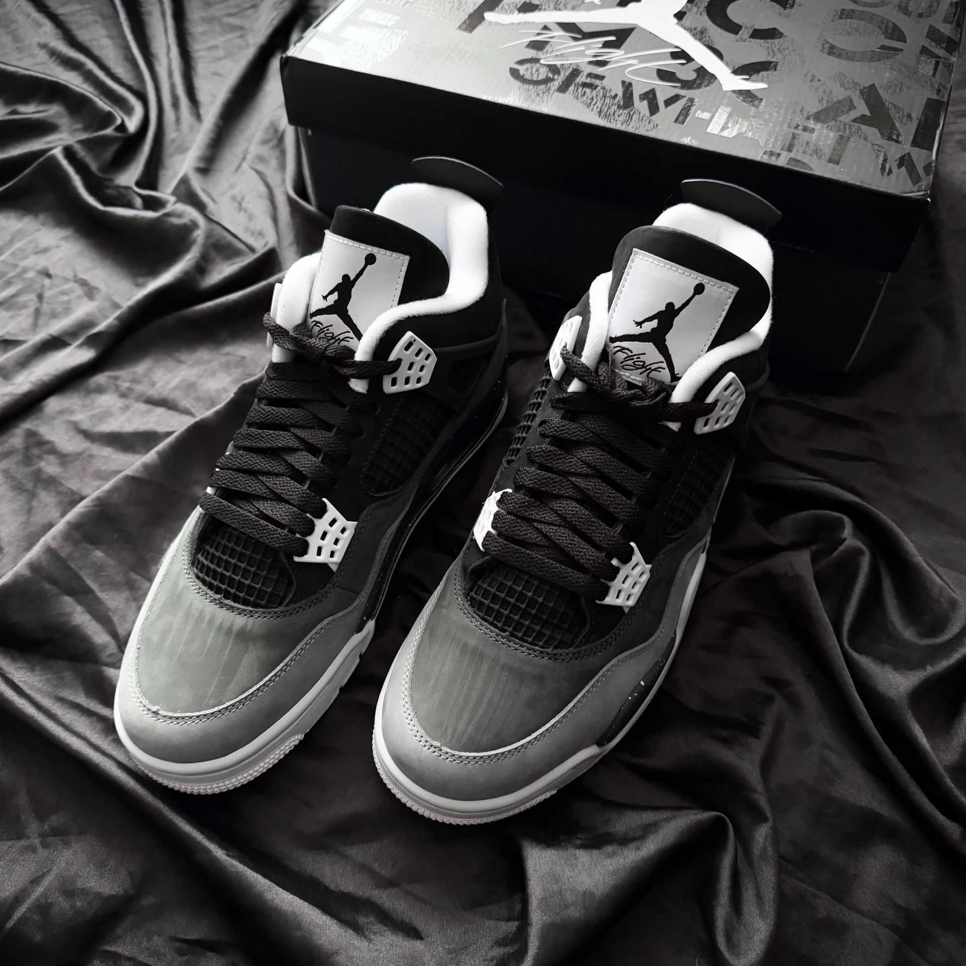 Buty męskie czarny Jordan 4 Black EU 38