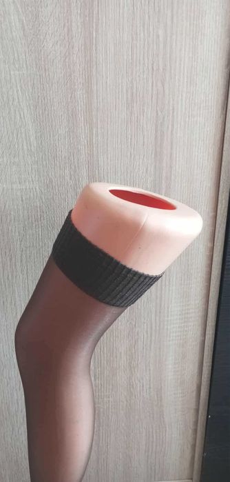 Nr 2 Pończochy nylon.