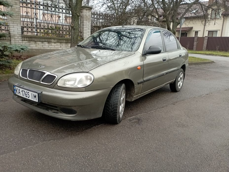Нормальний Lanos 2003р Газ/Бенз