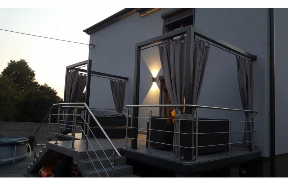 Balustrady / Balustrada / Filary / Taras / Balkon. Ksztalt litery L