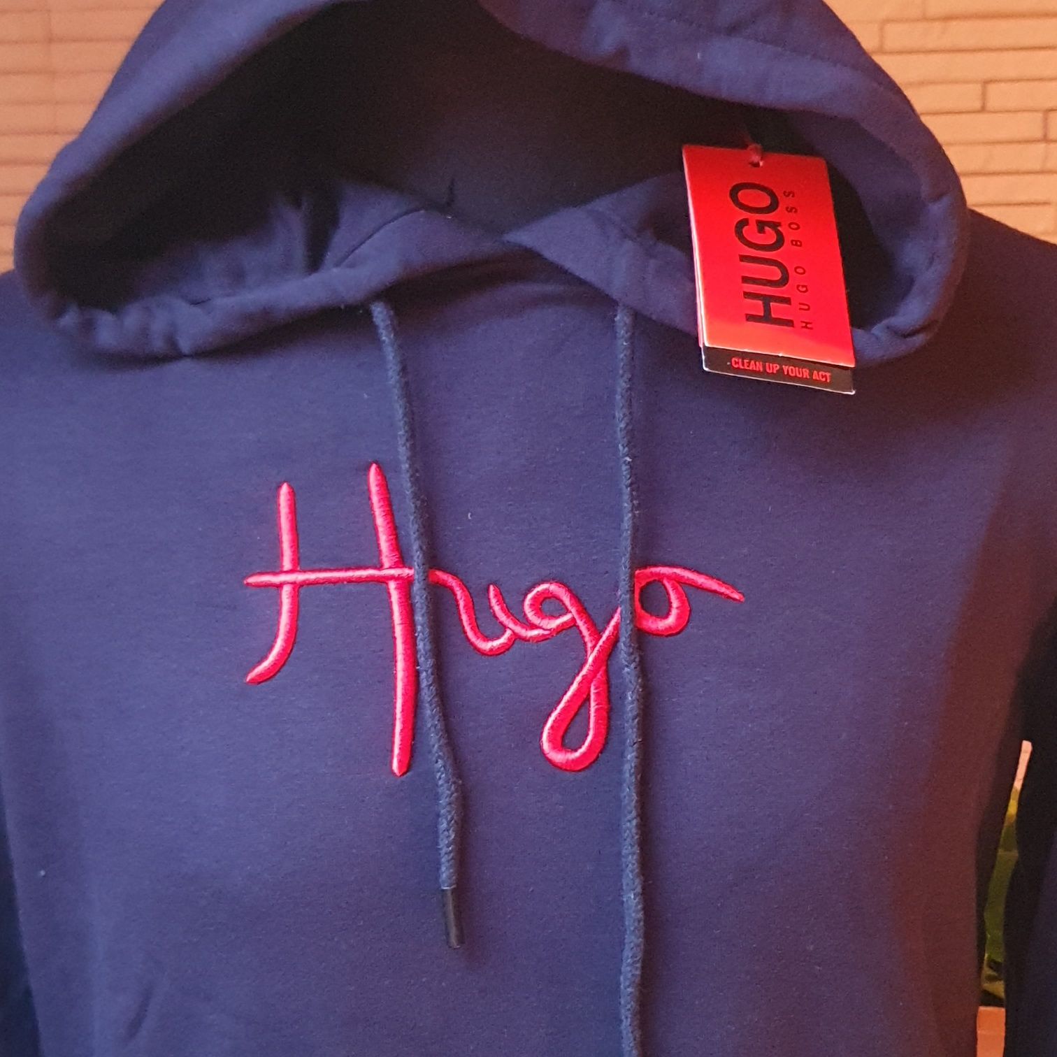 Bluza Hugo z kapturem