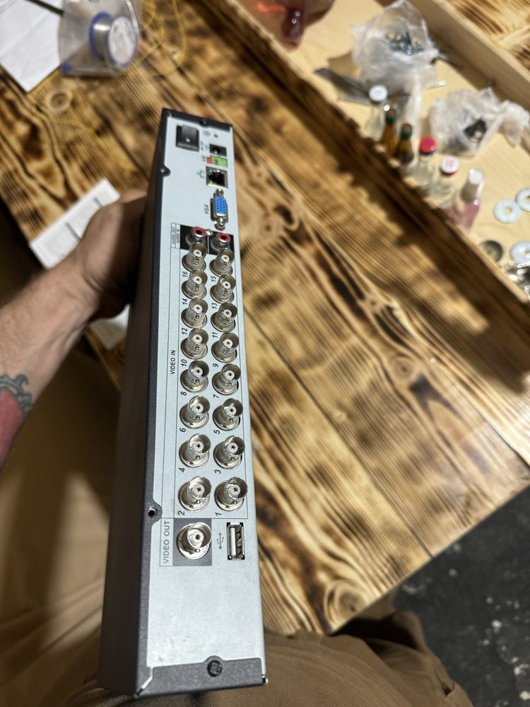 Регистратор dahua DH-DVR3116E