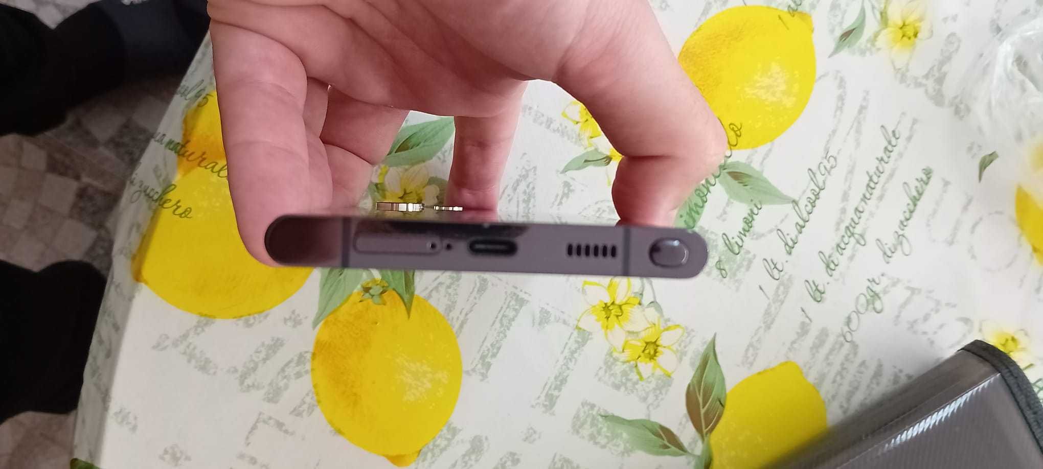 Samsung Galaxy S22 Ultra 256 GB Desbloqueado – Como Novo