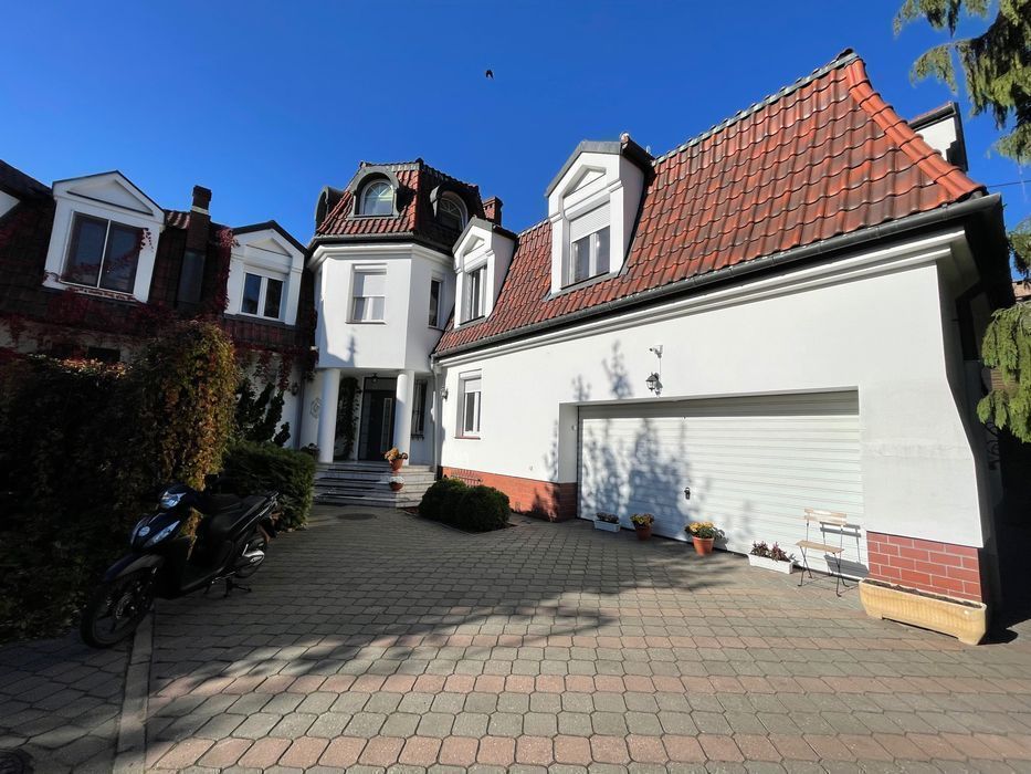 Жилье Хостел Есть Бассейн Warszawa Говорим по-русски, украински Hostel