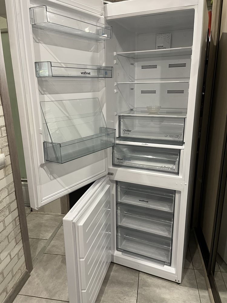 Холодильник Vestfrost CNF186Z W, 2019 р.