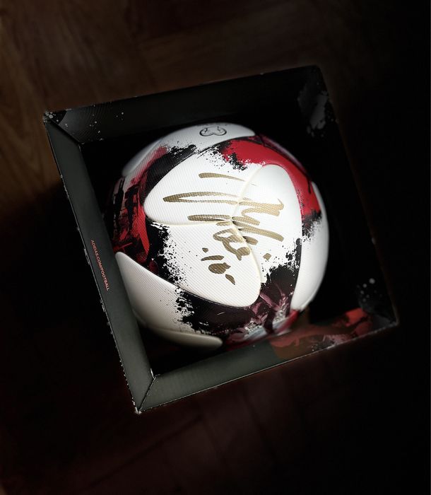 Piłka meczowa OMB Adidas 16/17 Błaszczykowski