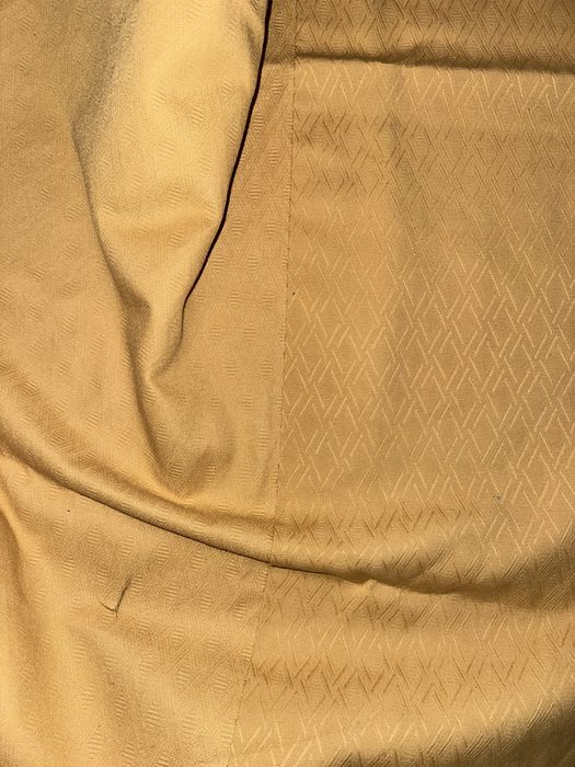 Conjunto 2 cortinas tecido opaco amarelo escuro
