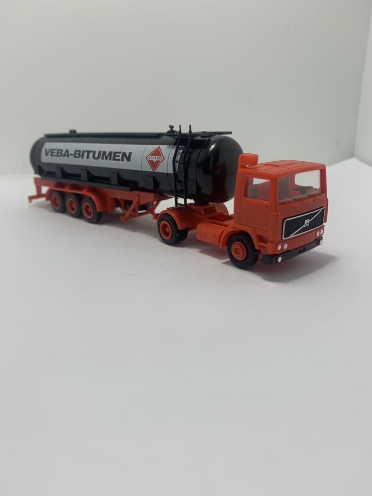 Volvo da Herpa escala 1/87