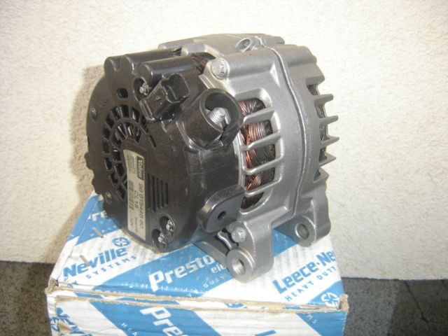 Alternator Citroen Berlingo C4 C5 C8 Peugot Partner Expert 307 407 HDi