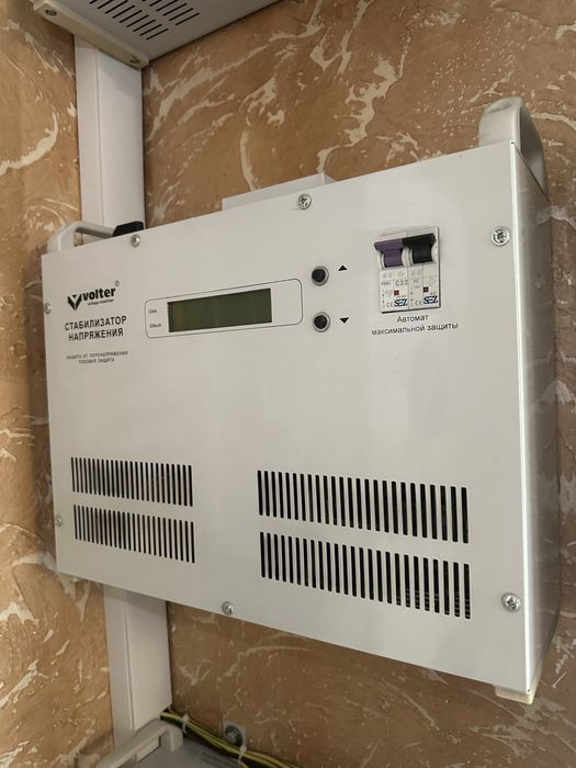 Стобілізатор напруги Volter 7