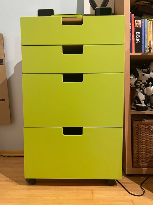 Głęboka komoda z frontami IKEA