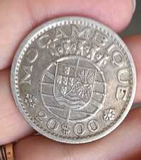 Moedas Moçambique 20$00-1955; 10$00- 1960/70/74 ; 2$50 - 1953/54/55/65