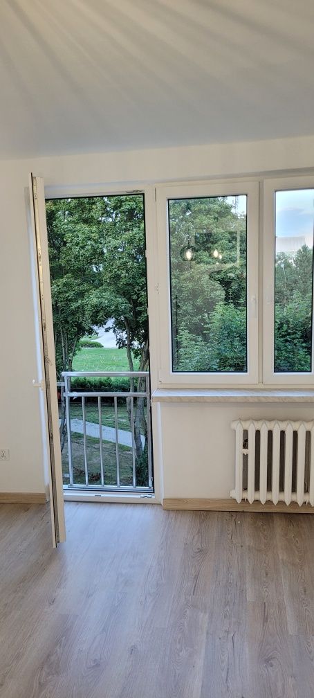 Wynajmę kawalerkę 3 piętro os. Leśna