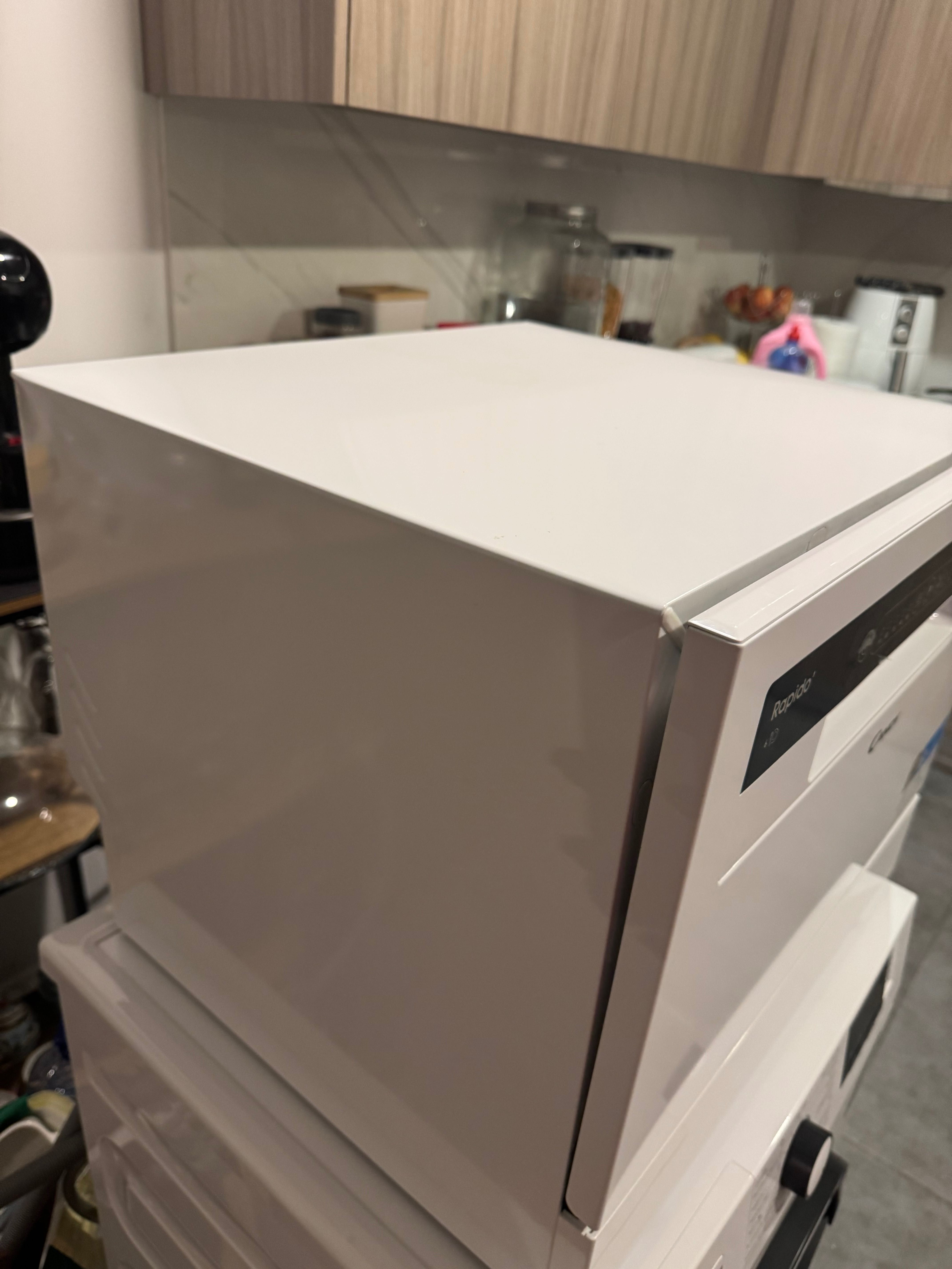 Máquina de lavar louça 6 conjuntos